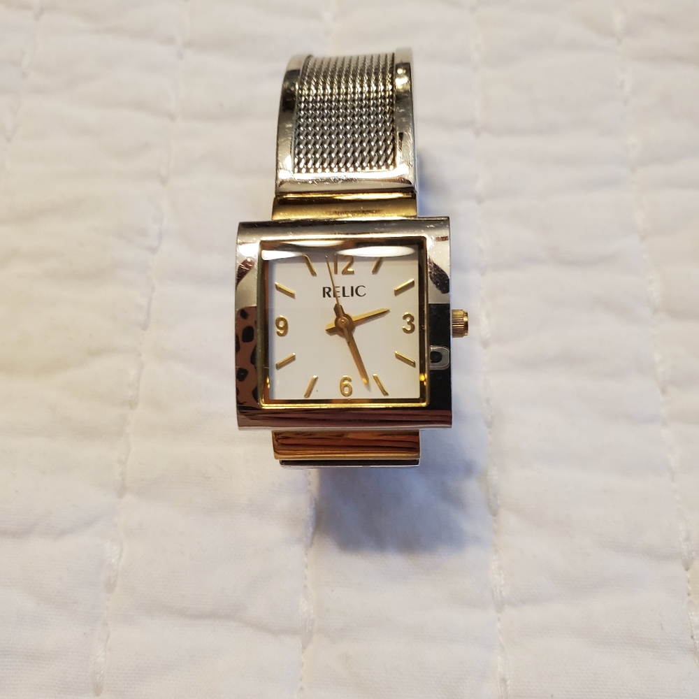 Watch - Picture 3 of 3
